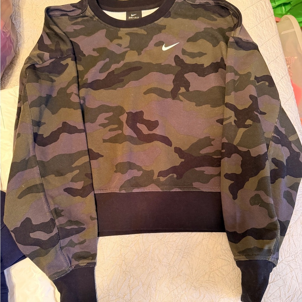 Nike Men's Crewneck Sweater - Black and Green Camo